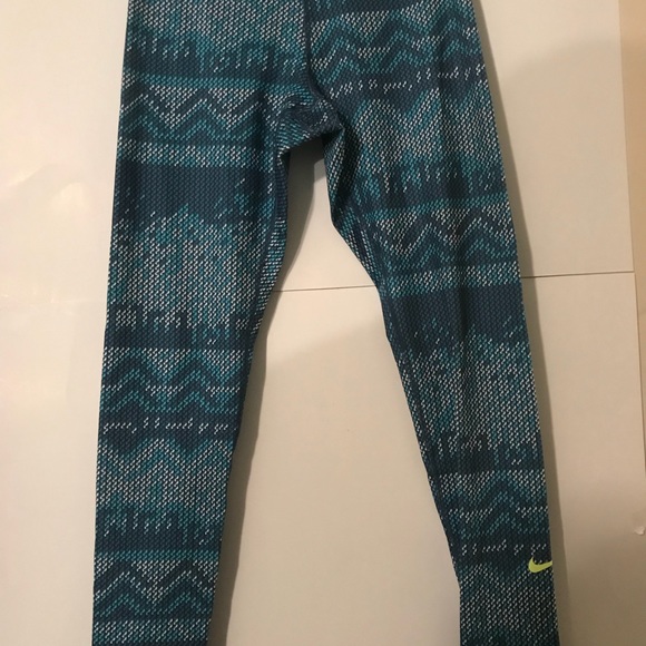 Nike Pro Dri-Fit legging - Picture 2 of 5